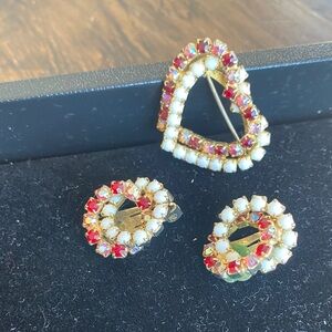 Elegant Heart-Shaped Gold and Red Jewelry Set